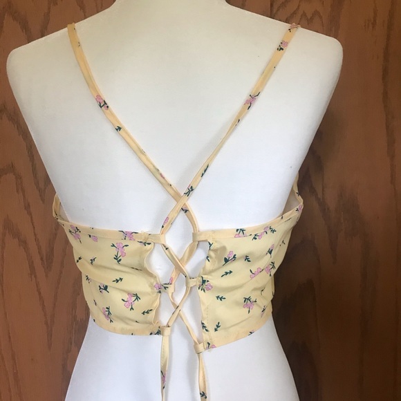 Yellow Floral Crop Top - Picture 3 of 4